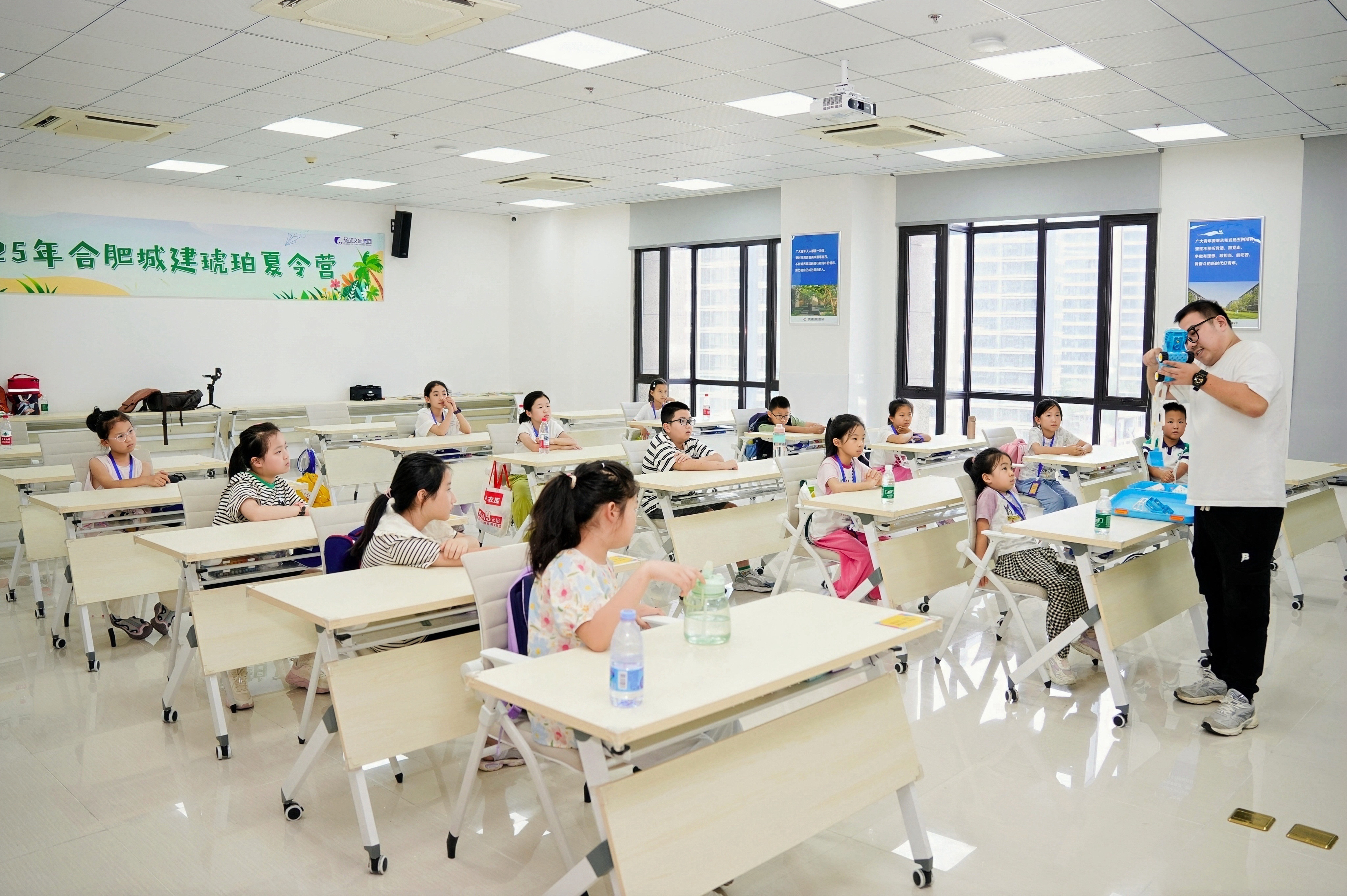 “琥珀夏令營(yíng)”拉近企業(yè)與職工家庭的距離